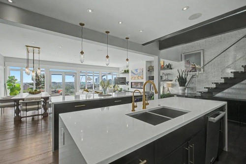 1355 Colgrove Avenue Ne, Calgary, AB - Indoor Photo Showing Kitchen With Double Sink With Upgraded Kitchen