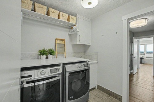 1355 Colgrove Avenue Ne, Calgary, AB - Indoor Photo Showing Laundry Room