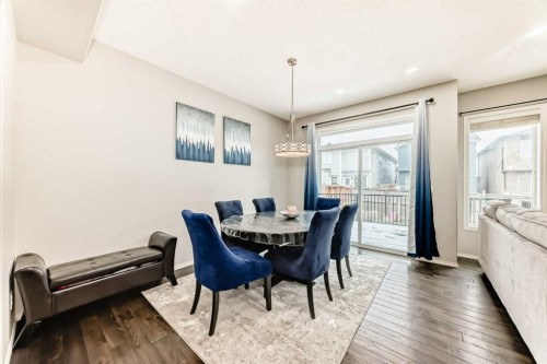 60 Evansborough Road Nw, Calgary, AB - Indoor Photo Showing Dining Room