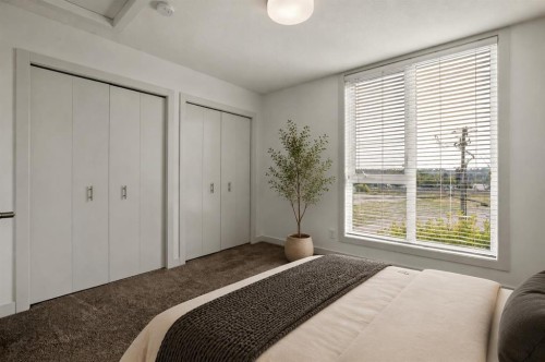 3529 69 Street Nw, Calgary, AB - Indoor Photo Showing Bedroom
