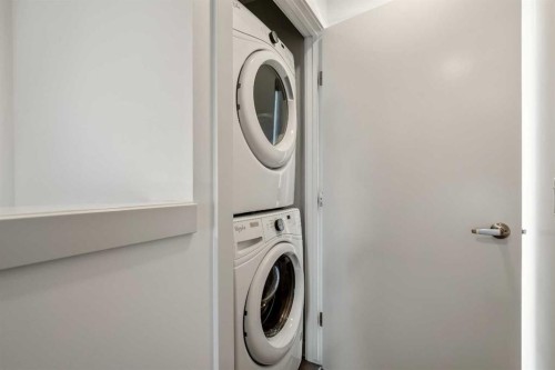3529 69 Street Nw, Calgary, AB - Indoor Photo Showing Laundry Room