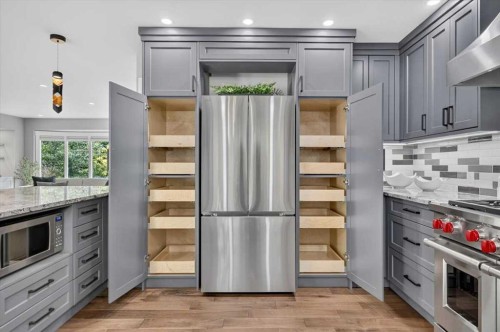 4111 19 Avenue Sw, Calgary, AB 