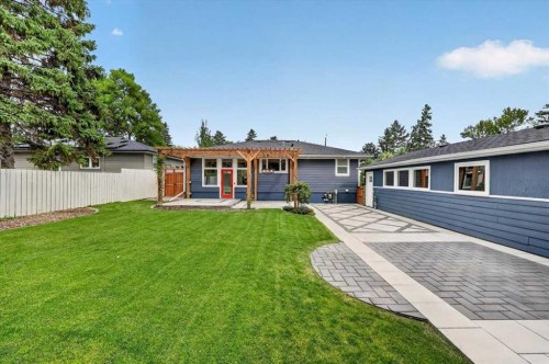 4111 19 Avenue Sw, Calgary, AB 