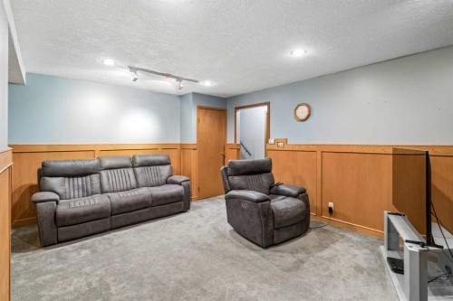 44 Mckinley Rise Se, Calgary, AB 