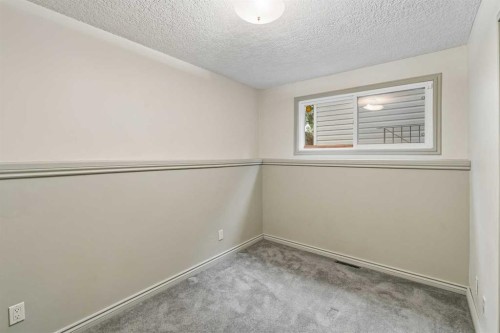 44 Mckinley Rise Se, Calgary, AB 