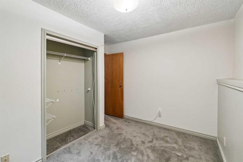 44 Mckinley Rise Se, Calgary, AB 