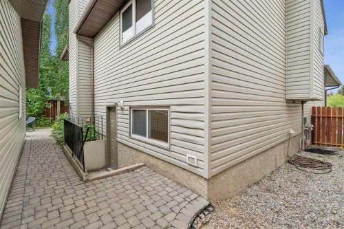 44 Mckinley Rise Se, Calgary, AB 
