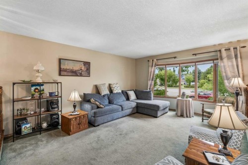 44 Mckinley Rise Se, Calgary, AB 