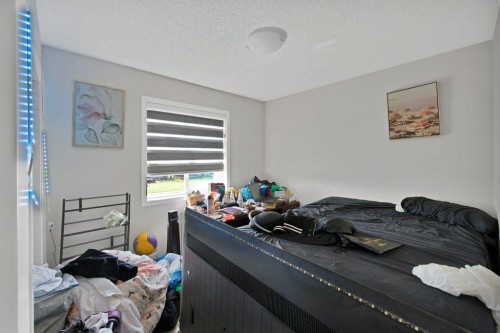 33 Skyview Springs Road Ne, Calgary, AB - Indoor Photo Showing Bedroom