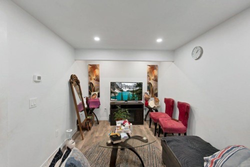 33 Skyview Springs Road Ne, Calgary, AB - Indoor
