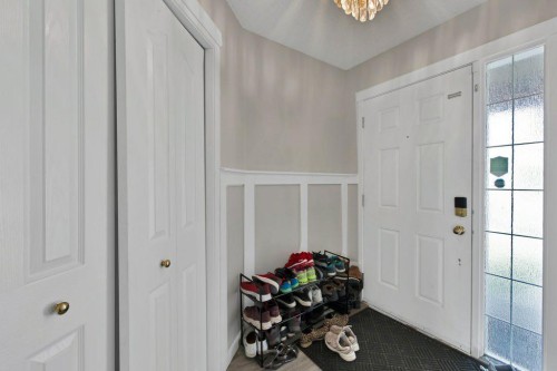 33 Skyview Springs Road Ne, Calgary, AB - Indoor Photo Showing Other Room