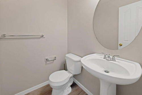 33 Skyview Springs Road Ne, Calgary, AB - Indoor Photo Showing Bathroom