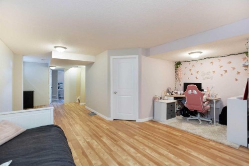 7 Emberside Hollow, Cochrane, AB - Indoor