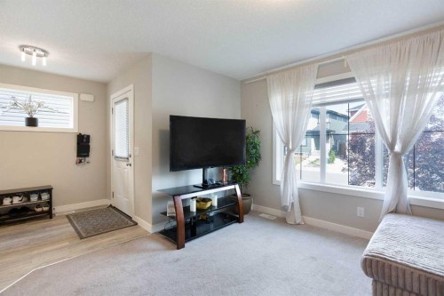7 Emberside Hollow, Cochrane, AB - Indoor