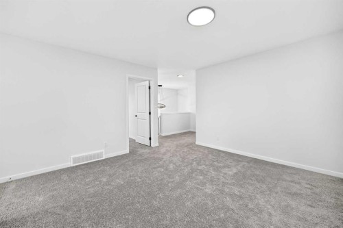 344 Herron Landing Ne, Calgary, AB - Indoor Photo Showing Other Room