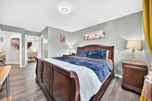 92 San Diego Green Ne, Calgary, AB - Indoor Photo Showing Bedroom