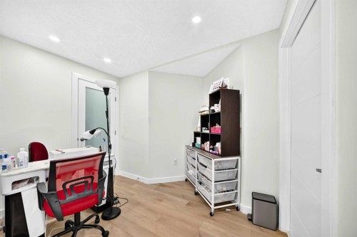 92 San Diego Green Ne, Calgary, AB - Indoor Photo Showing Office