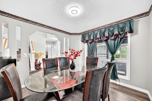 92 San Diego Green Ne, Calgary, AB - Indoor Photo Showing Dining Room