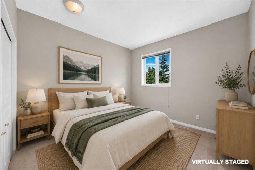 129 Carey, Canmore, AB - Indoor Photo Showing Bedroom