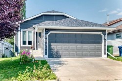 50 Somerside Manor SW Calgary, AB T2Y 3G4