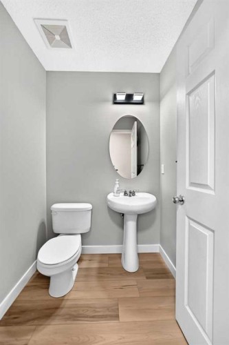 94 Panamount Rise Nw, Calgary, AB - Indoor Photo Showing Bathroom
