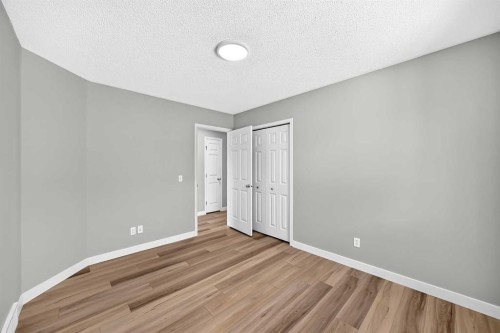 94 Panamount Rise Nw, Calgary, AB - Indoor Photo Showing Other Room