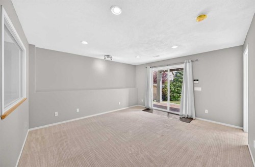 94 Panamount Rise Nw, Calgary, AB - Indoor Photo Showing Other Room