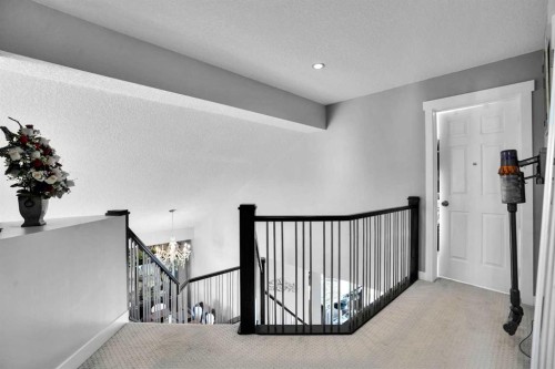 7276 California Boulevard Ne, Calgary, AB - Indoor Photo Showing Other Room