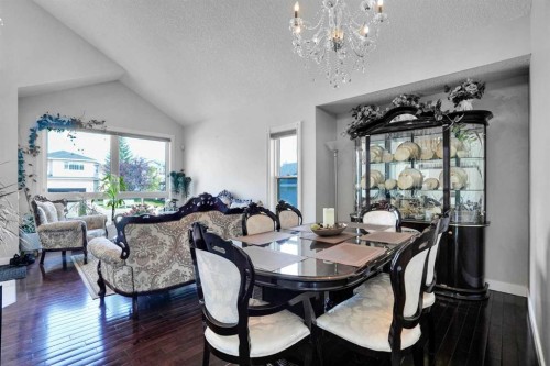 7276 California Boulevard Ne, Calgary, AB - Indoor
