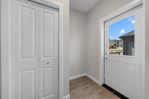 28 Tillotson Loop, Okotoks, AB 