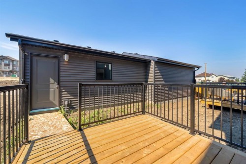 28 Tillotson Loop, Okotoks, AB 