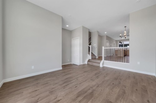 28 Tillotson Loop, Okotoks, AB 