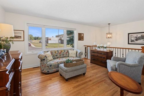 5523 Dalhart Road Nw, Calgary, AB 