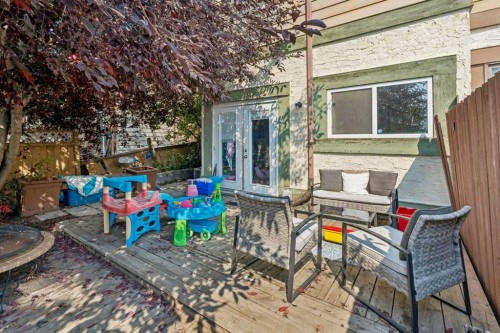 5603 1 Avenue Se, Calgary, AB - Outdoor