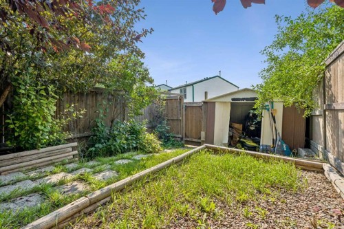 5603 1 Avenue Se, Calgary, AB - Outdoor