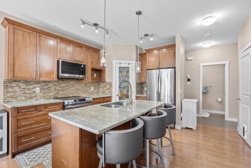 234 Covebrook Court Ne, Calgary, AB - Indoor Photo Showing Kitchen With Double Sink With Upgraded Kitchen