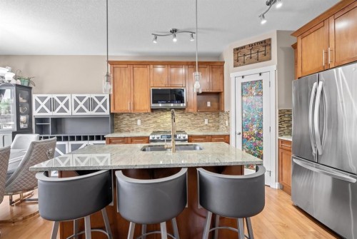 234 Covebrook Court Ne, Calgary, AB - Indoor Photo Showing Kitchen With Upgraded Kitchen