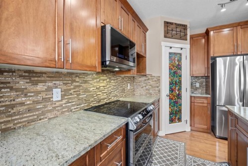 234 Covebrook Court Ne, Calgary, AB - Indoor Photo Showing Kitchen