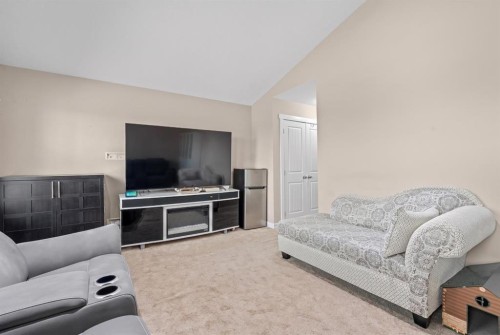 234 Covebrook Court Ne, Calgary, AB - Indoor Photo Showing Living Room