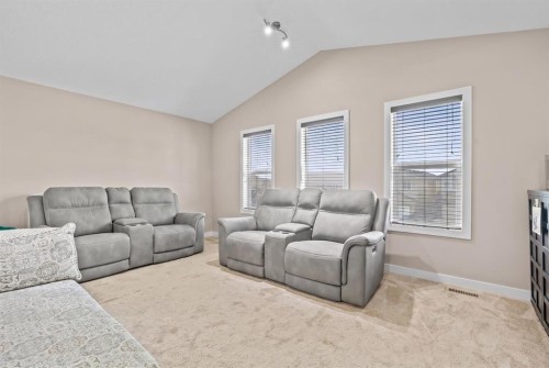 234 Covebrook Court Ne, Calgary, AB - Indoor Photo Showing Living Room