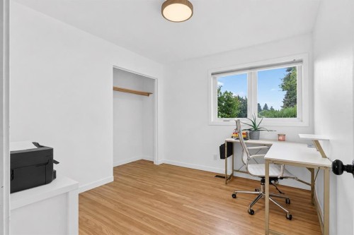10719 Mapleglen Crescent Se, Calgary, AB - Indoor Photo Showing Office
