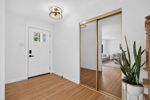 10719 Mapleglen Crescent Se, Calgary, AB - Indoor Photo Showing Other Room