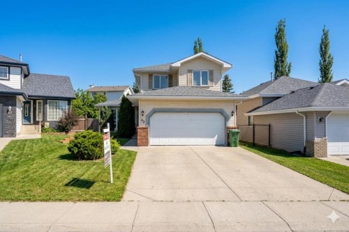 63 Hawkmount Green Nw, Calgary, AB - Outdoor With Facade