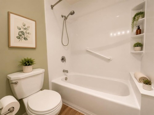 2-717 Centre Street, Vulcan, AB - Indoor Photo Showing Bathroom