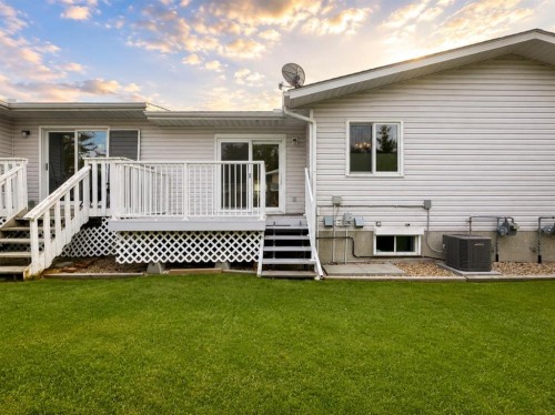 2-717 Centre Street, Vulcan, AB - Outdoor With Deck Patio Veranda