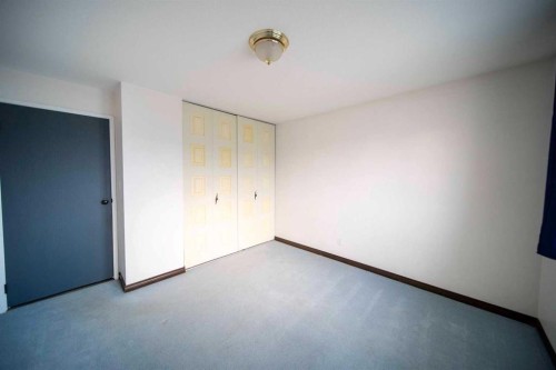 332 11 Avenue, Three Hills, AB - Indoor Photo Showing Other Room