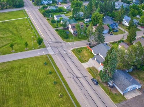 332 11 Avenue, Three Hills, AB - Outdoor With View
