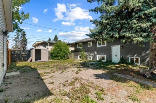 1527 52 Street Se, Calgary, AB - Outdoor