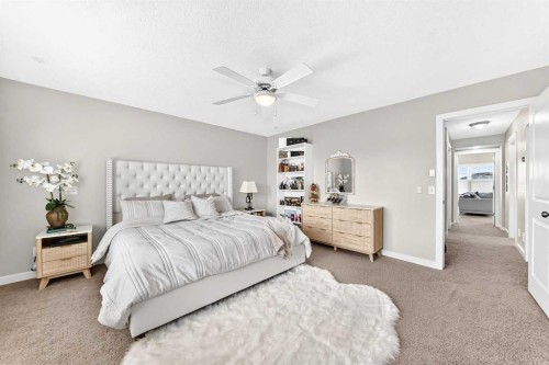 23 Everoak Bay Sw, Calgary, AB - Indoor Photo Showing Bedroom