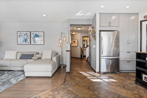 22 Hidden Valley Manor Nw, Calgary, AB 